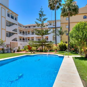 coral-apartment-la-cala-beach.es-andalucia.com/